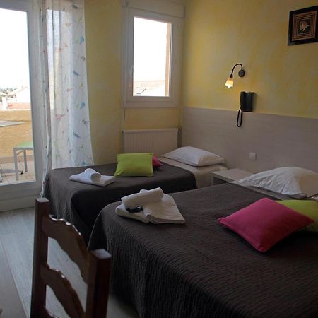Hotel De La Plage 2 Etoiles Valras-Plage Δωμάτιο φωτογραφία
