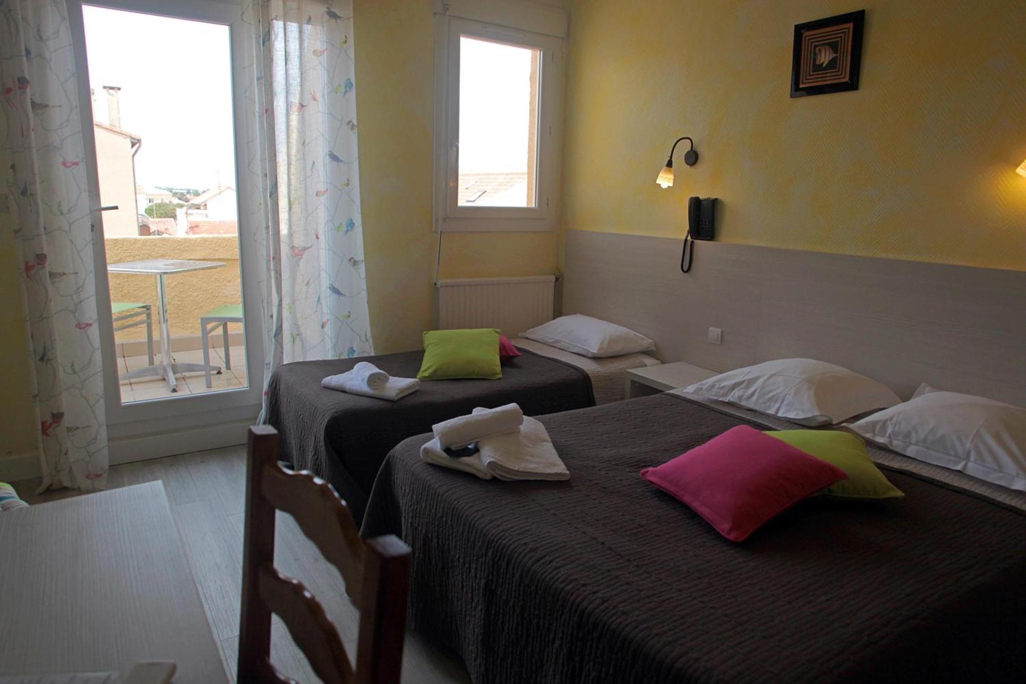 Hotel De La Plage 2 Etoiles Valras-Plage Δωμάτιο φωτογραφία