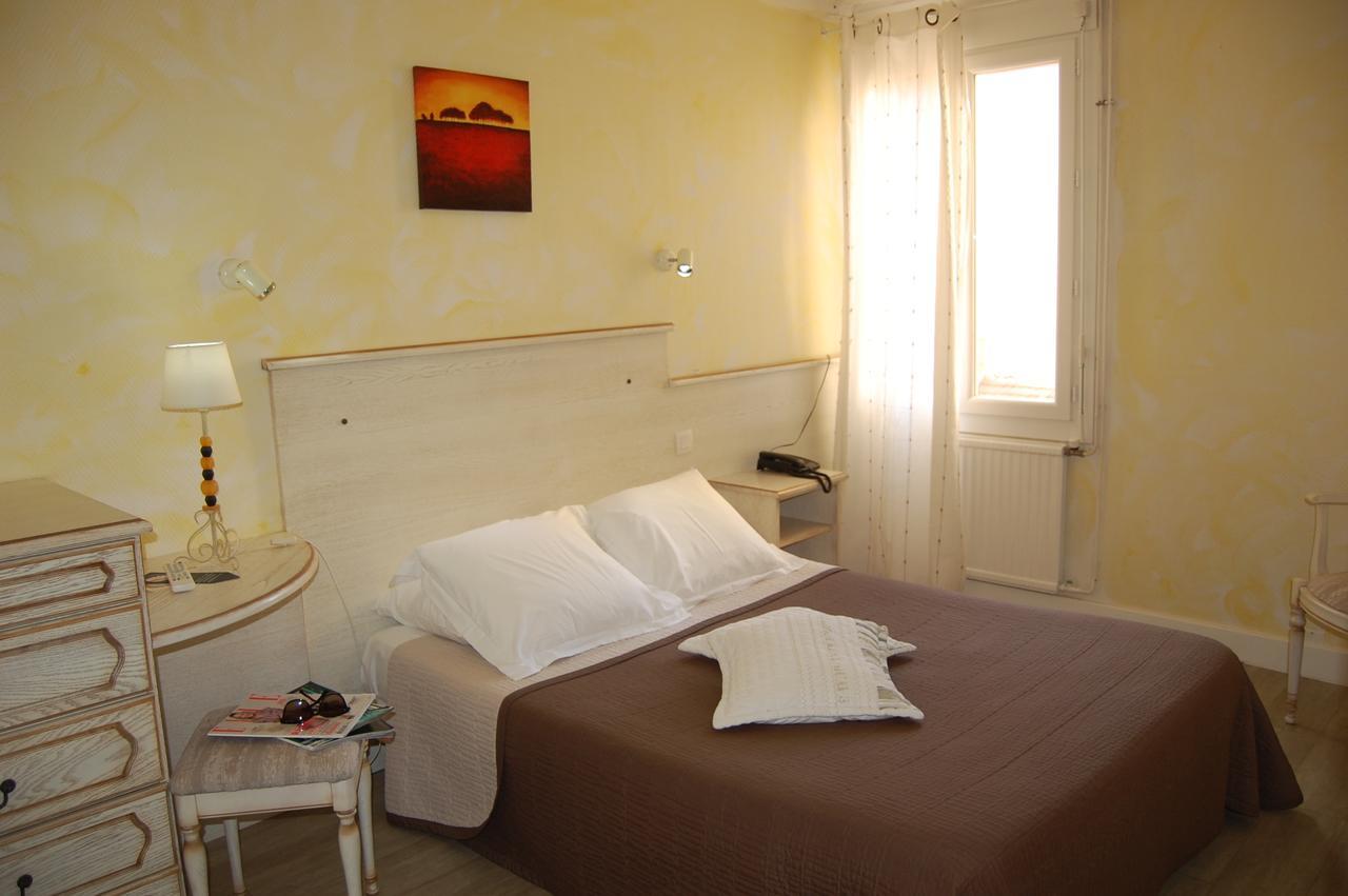 Hotel De La Plage 2 Etoiles Valras-Plage Εξωτερικό φωτογραφία