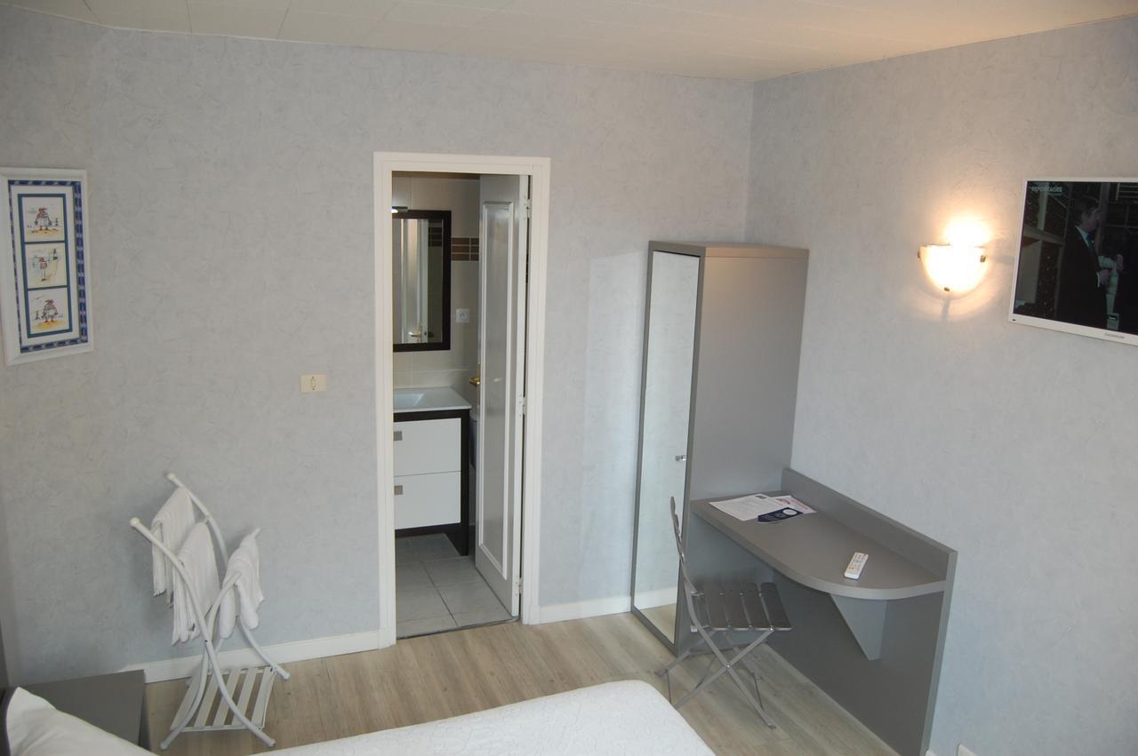 Hotel De La Plage 2 Etoiles Valras-Plage Εξωτερικό φωτογραφία