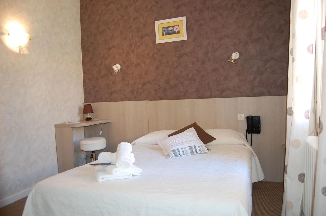 Hotel De La Plage 2 Etoiles Valras-Plage Εξωτερικό φωτογραφία